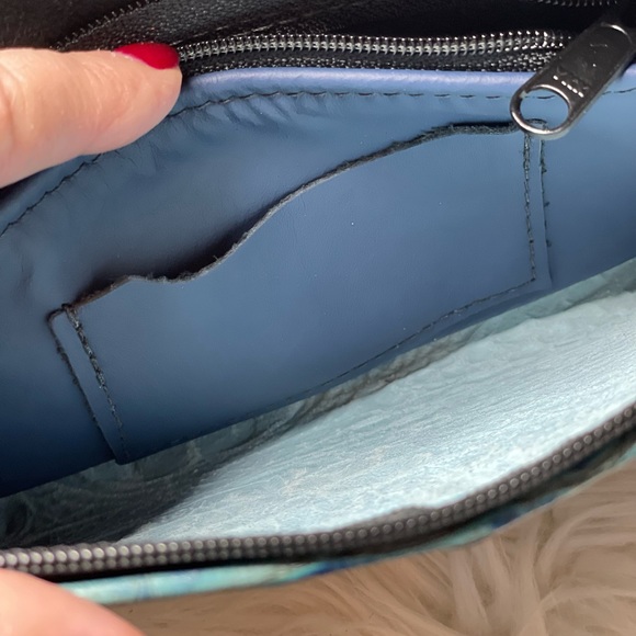 Cowhide Wristlet Clutch Leather Cowhide Zipper Embossed Leather Crossbody bag - Picture 10 of 11